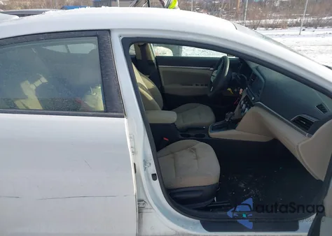 2019 Hyundai Elantra Sel z USA, uszkodzony, nr VIN 5NPD84LF5KH477434